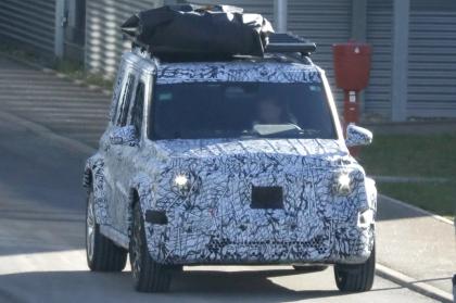 Οι πρώτες φωτογραφίες από την Mercedes-Benz baby G-Class